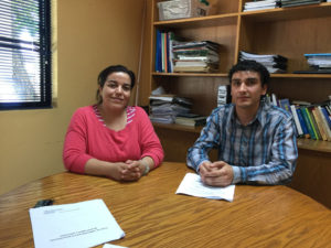 Dra. Evelyn Villagra y el estudiante Francisco Imas.